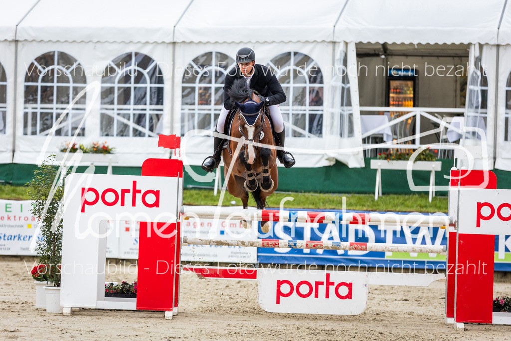 BHO-2PhSpr-M-256 | MomenTaufnahmen Pferdesportfotos