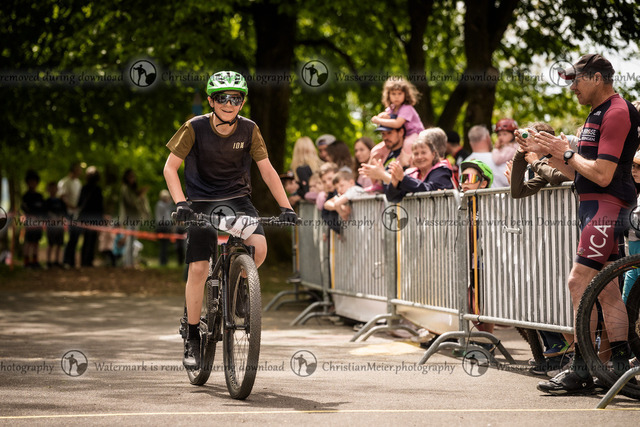 Eierlesen 2026 | Sie wurden bei einem Event oder Sportanlass fotografiert? Hier finden sie ihre Bilder! - Realisiert mit Pictrs.com