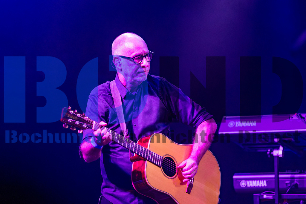 SES_GBAZEC20241227-39 | bond - Realisiert mit Pictrs.com