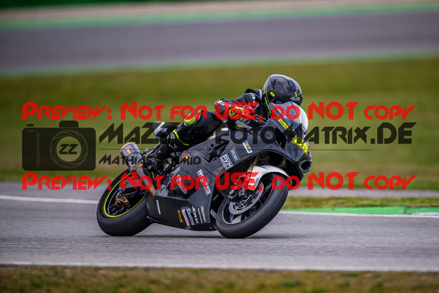 MaZZes_Fotomatrix_20240317_6007705_6108 | Fotograf Mathias Schmid
Sportfotograf,
Eventfotograf,
Hochzeitsfotograf,
Portraitfotograf