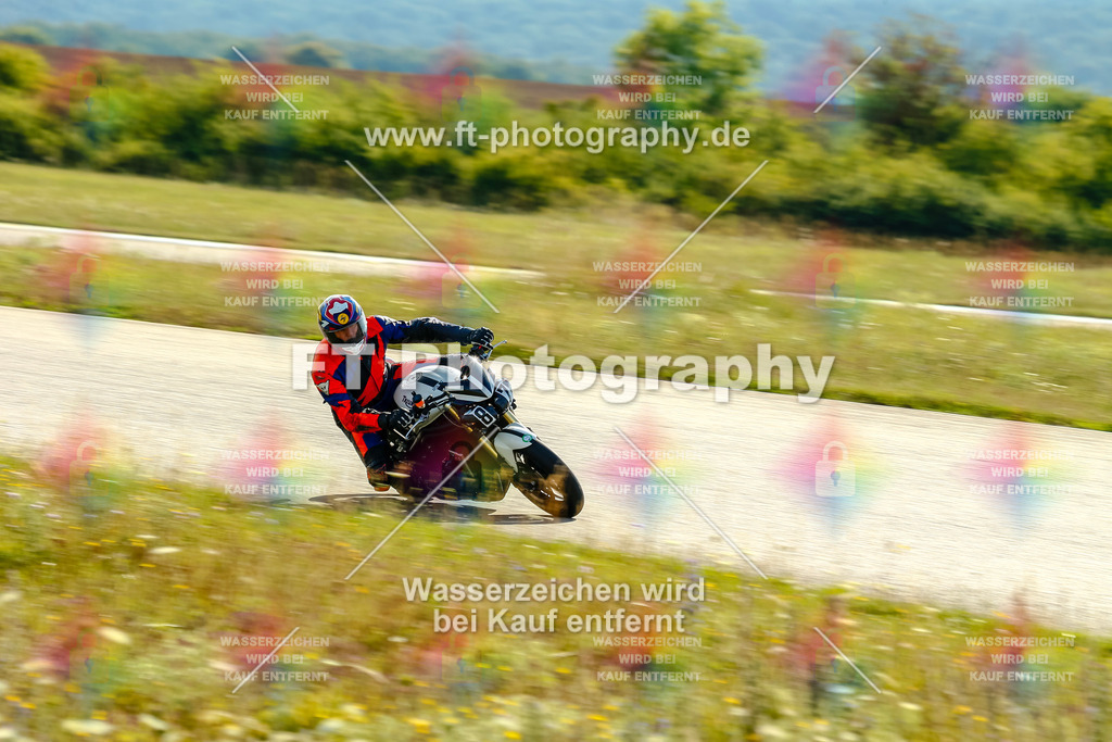 Chambley Juli-0238 | Hier findet Ihr Bilder von Touristenfahrten auf der Nürburgring Nordschleife oder von anderen Veranstaltungen die ich besucht habe. Viel Spass beim Durch Schauen 