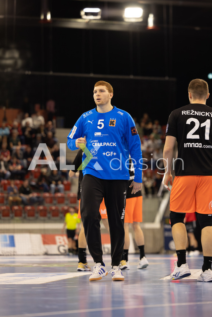 Handballen I Herren I Saison 2025-2026 I Quickline Handball League 2026 | Men I 18. Spieltag I Pfade Winterthur - Kadetten Schaffhausen I 20.12.2025 | 5 Leon Bergmann (Kadetten Schaffhausen) - Torhüter - Realisiert mit Pictrs.com