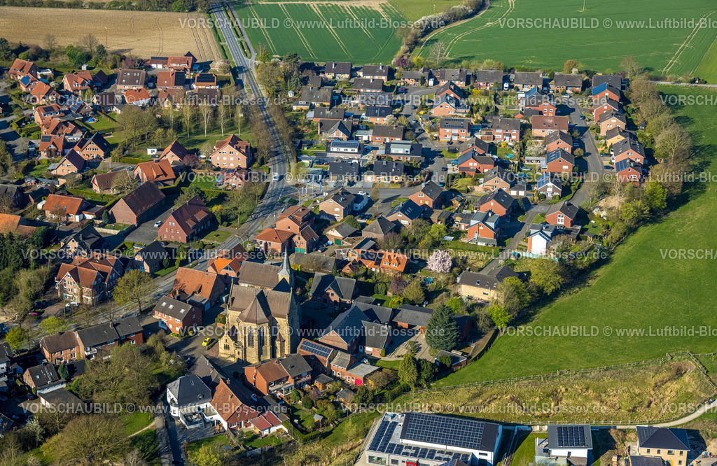 Nordkirchen250400622Capelle | Luftbild, kath. Kirche St. Dionysius, Wohngebiet Ortsteil Capelle, Nordkirchen, Münsterland, Nordrhein-Westfalen, Deutschland