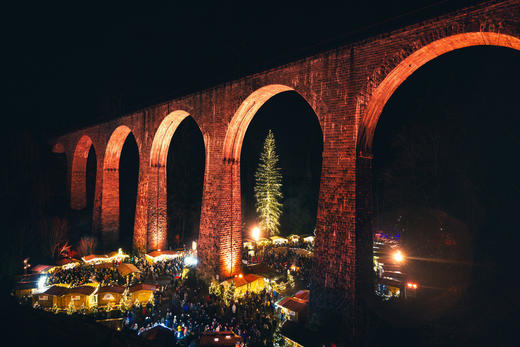 2024-12-07 Wehnachtsmarkt Ravennaschlucht 013 | Schwotte Media - Realisiert mit Pictrs.com