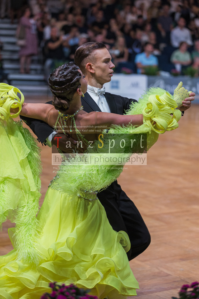 20250819_WDSF-Open-Std-Youth_1048 | Tanzsportbilder, Standardtanz, Lateintanz, WDSF, DTV, LTVB, dancecomp, goc, hessen tanzt, blaues band der spree, walzer, tango, wiener walzer, slowfox, quickstepp, samba, rumba, cha-cha-cha, paso doble. jive, hd-kroft photography, turniertanzsport