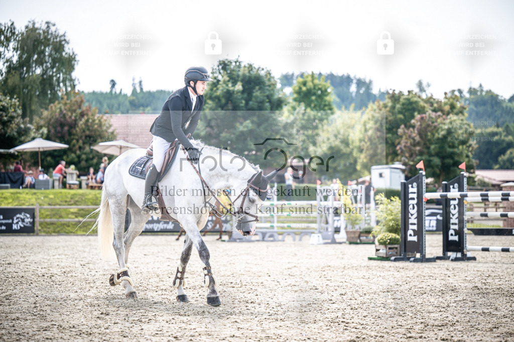 DOS_8511 | Entdecke hochwertige Reitturnierfotos von Foto Oger. Professionell, emotional und authentisch – jetzt Lieblingsmomente im Shop bestellen. - Realisiert mit Pictrs.com