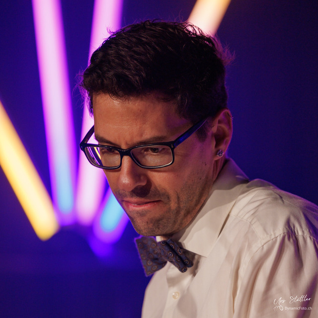 IMG_2022_06_18_0019511 | Professionelle Fotografen für Portrait-, Produkt-, Beauty -, Fashion-, kommerzielle - u. Hochzeitsfotografie sowie für Veranstaltungen. Lokal vor Ort oder in lokalen Studios.