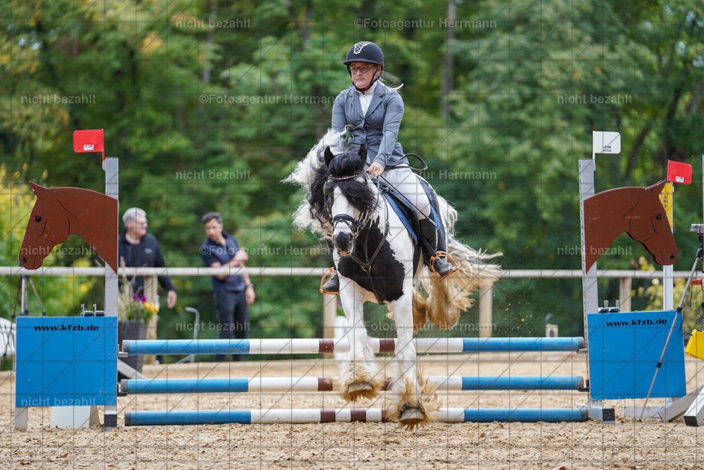 20231008-SN_01550 | Diessen am Ammersee, 2023, Dressur- und Springturnier, Reitsport, Turnierfotografie, Pferdebilder, Reitbilder, Turnierfotografen Bayern, Fotoagentur Herrmann