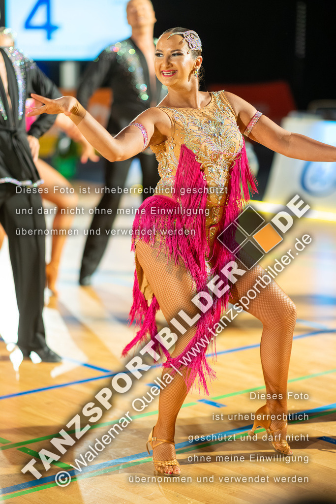 20260321-10558 | Hier finden Sie Tanz Bilder vom Latein und Standard Formationen tanzen. Sportbilder vom Tanzsport. Schöne Fotos und von Weltmeisterschaft, Europameisterschaft, Bundesliga, Regionalliga, Oberliga und Landesliga sowie von GOC Stuttgart, DanceComp, WM Bremen