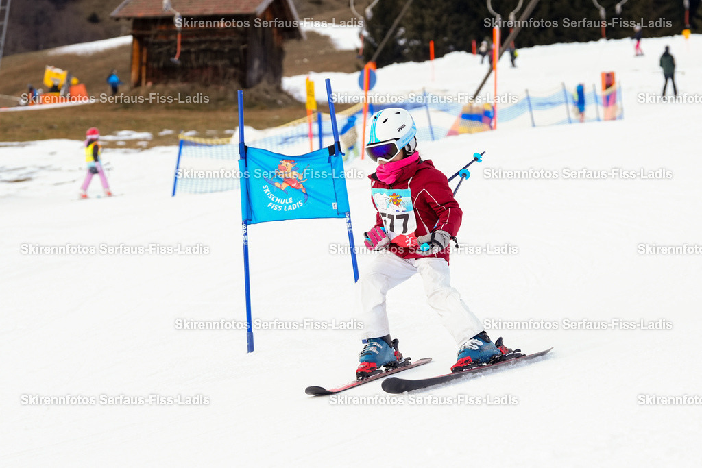 SRF_02.01.2026_1001 | Skirennfotos,Serfaus,Fiss,Ladis,Kinderskirennen,Winter,Tirol,Oberland,skirace,SFL,feelfree,weil wir's genießen,ski,Ski,skifahren,Sonnenplateau, - Realisiert mit Pictrs.com