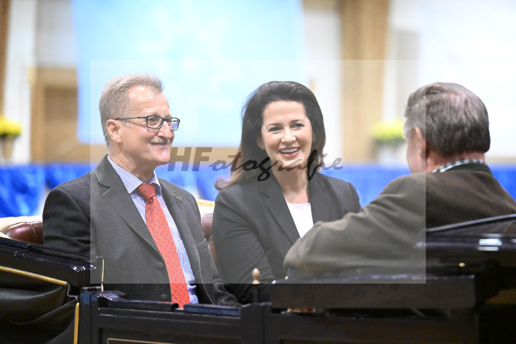 Schauprogramm_54222699 | hf-fotografie - Realisiert mit Pictrs.com