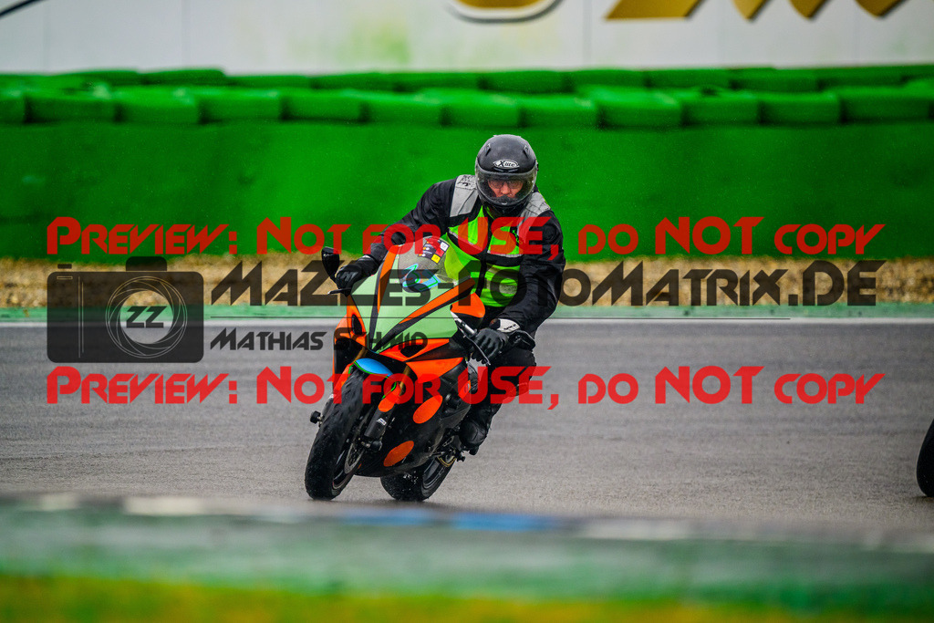 MaZZes_FotoMatrix_240521_6007705_4443 | INST