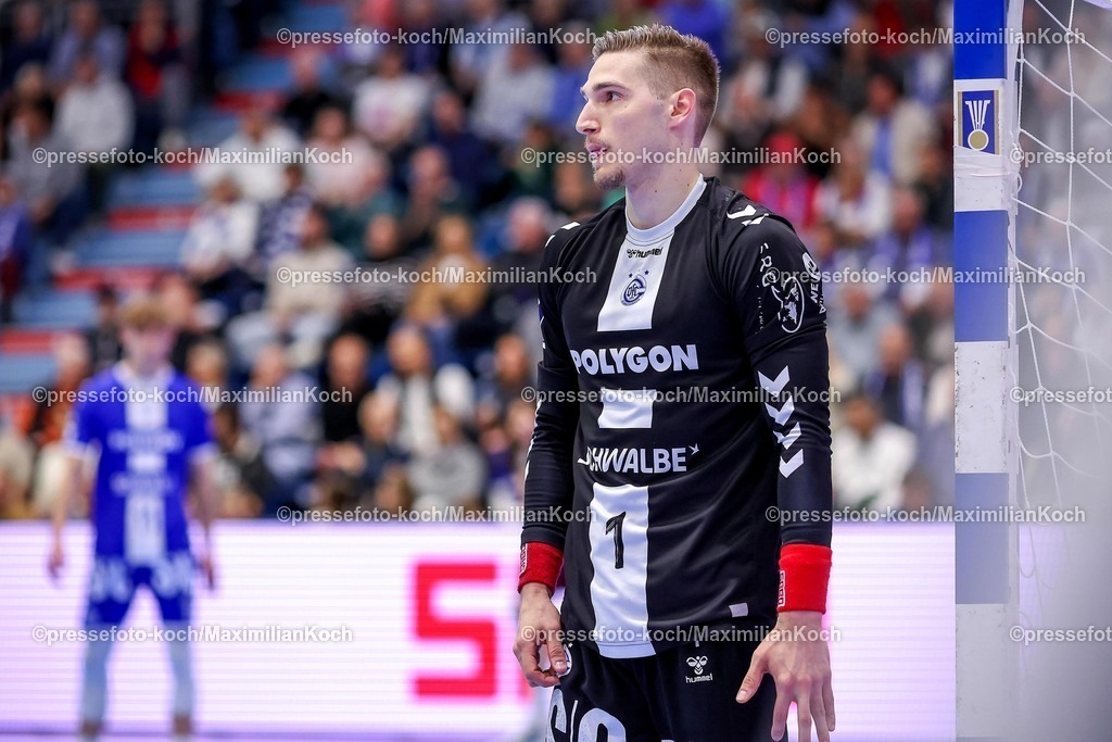Gum25042501013 | 25.04.2025, Handball, HBL, VfL Gummersbach - 1. VfL Potsdam, Schwalbe-Arena: Torwart Dominik Kuzmanovic (GUM #1) 