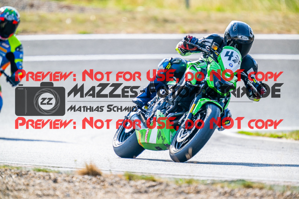 MaZZes_FotoMatrix_220722_9134 | TWIN