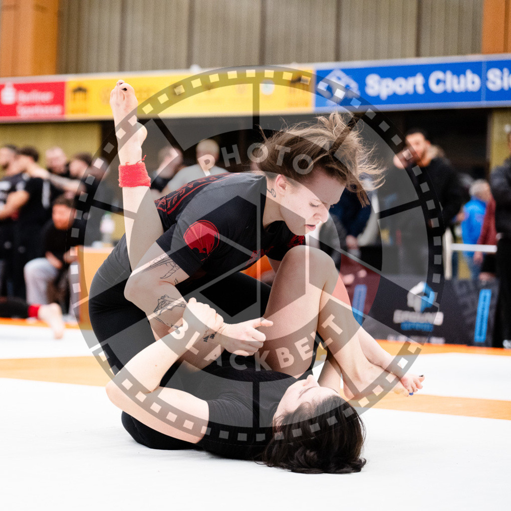 20251122PBB15879 | Athletes compete during the Grappling Industries Berlin Jiu-Jitsu and Grappling Championship, on November 22, 2025 in Berlin, Germany. © photoblackbelt