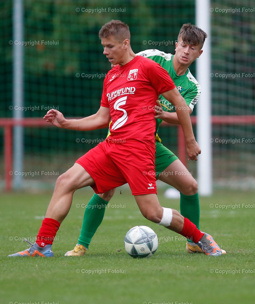 A_LUI_071023_48 | SPORT,FUSSBALL,LL.OST. ASKOE OEDT 1B-SV HAKA TRAUN 07.10.2023 IM BILD: DRAGAN JAVOROVIC (OEDT UND EDIN ABAZOVIC (TRAUN) FOTO:FOTOLUI
