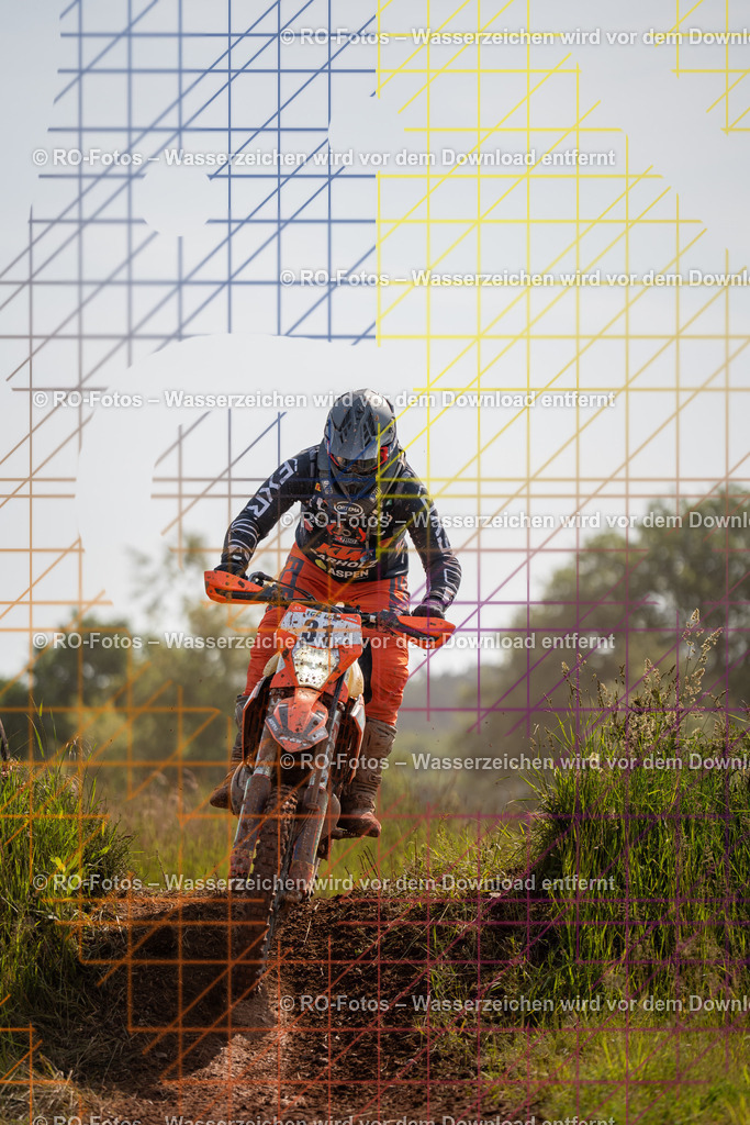 Wolfshausen 4 Lauf -925 | Sportfotografie von RO-Fotos: Motorsport, Motocross, Enduro, Laufveranstaltungen und Triathlon. Professionelle Fotos von Sportlern und Events. - Realisiert mit Pictrs.com