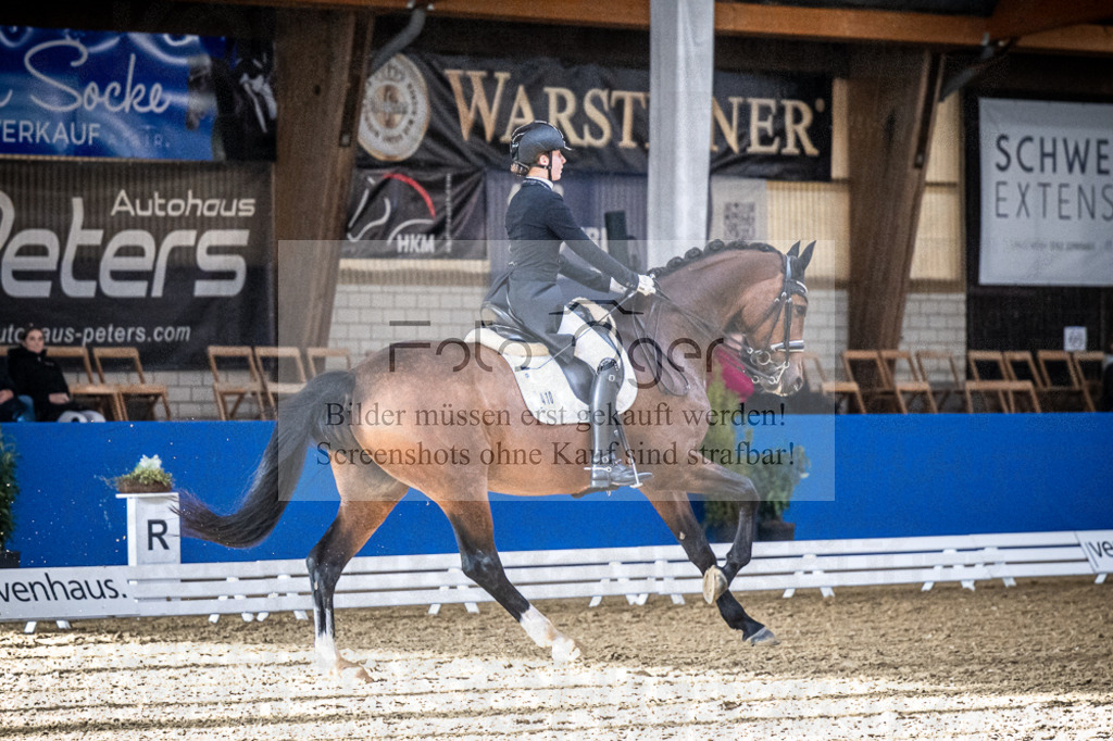DOS_4628 | Entdecke hochwertige Reitturnierfotos von Foto Oger. Professionell, emotional und authentisch – jetzt Lieblingsmomente im Shop bestellen.Deutschlandweite Turnierfotografie. - Realisiert mit Pictrs.com