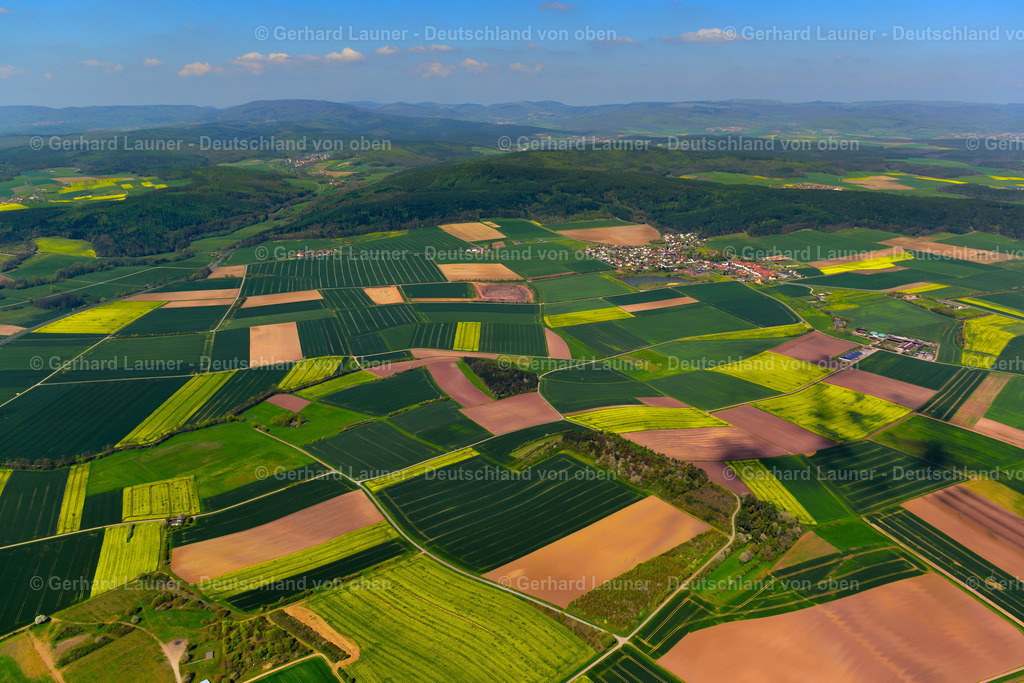 3600124 | Landschaft bei Bad Neustadt-Saale  mit Blick auf die Rhön
