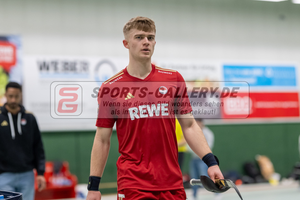 SFE_20241201_0031 | Köln, Deutschland, 01.12.2024:  Hockey 1. Bundesliga Herren Rot-Weiss Köln - HTC Uhlenhorst im KTHC Stadion Rot-Weiss Köln Tennis and Hockey Club am 01.12.2024 in Köln, Deutschland. (Foto von Stephan Fehrmann)Köln, Germany, 01.12.2024: Hockey 1. Bundesliga Herren Rot-Weiss Köln - HTC Uhlenhorst in KTHC Stadion Rot-Weiss Köln Tennis and Hockey Club at 01.12.2024 in Köln, Deutschland. (Foto from Stephan Fehrmann)