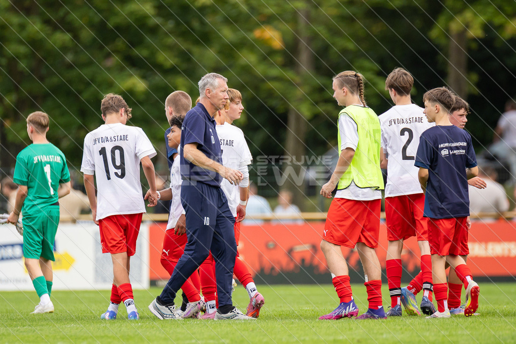 20250920_Picselweb-Fotografie_1R3_2099 | JFV D/A &amp; Stade - VfB Oldenburg0:1 VfB no70:2 VfB no70:3 VfB JFV Eigentor0:4 VfB no70:5 VfB no71:5 JFV no3 Jaric Jimenez-Voss2:5 JFV no9 Janko Sylvester3:5 JFV no16 Damian Elias Mihro Burekovic - Realisiert mit Pictrs.com