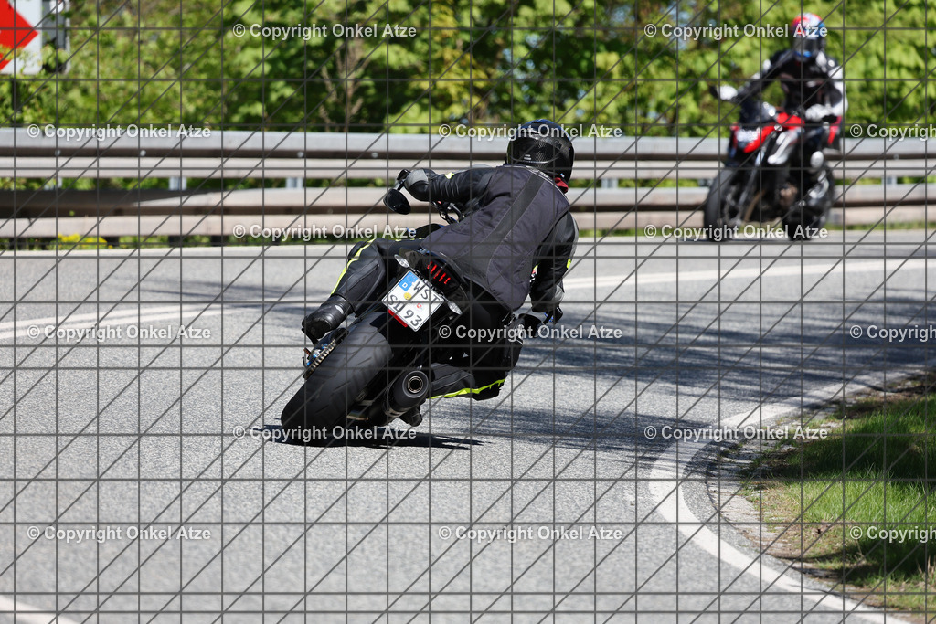 IMG_0173 | Fotograf am Kyffhäuser. Onkel Atze. Kyffhäuser Rennstrecke. Café36. Motorsportfotografie. - Realisiert mit Pictrs.com