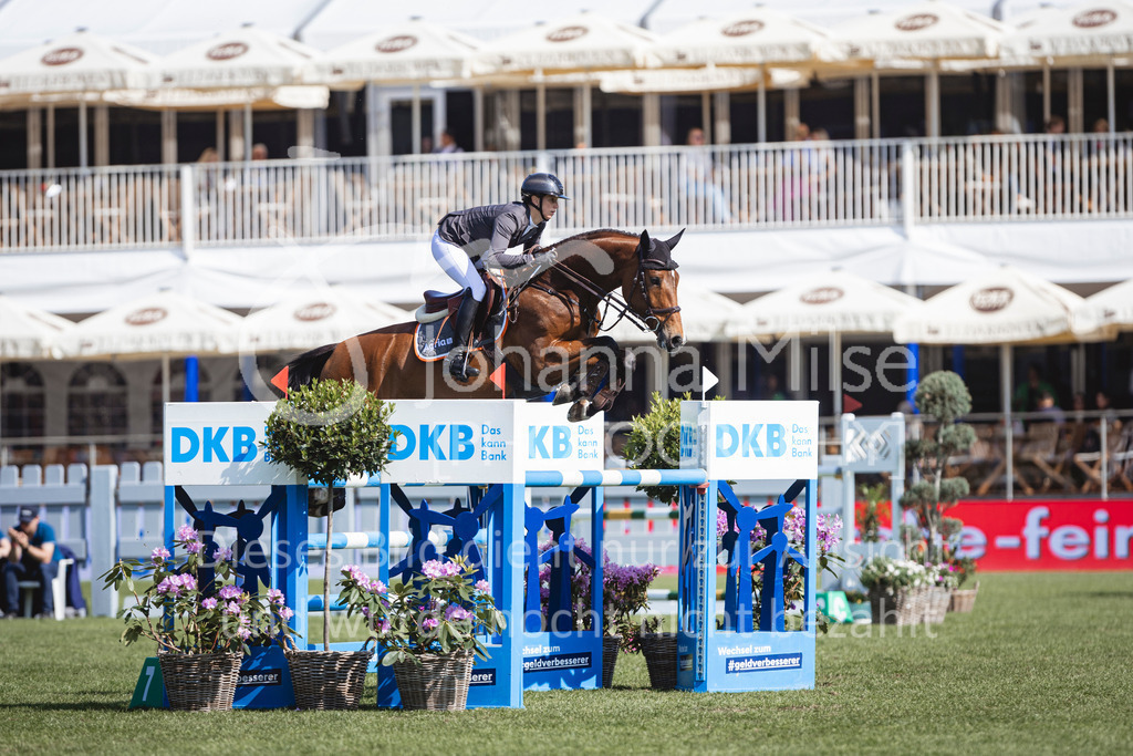 240510_Hamburg_YoungsterTour7y-121 | Deine schönsten Turniermomente als professionelle Fotos! Entdecke hochwertige Pferdesport-Fotografie im Online-Shop. Jetzt Fotos finden & bestellen!