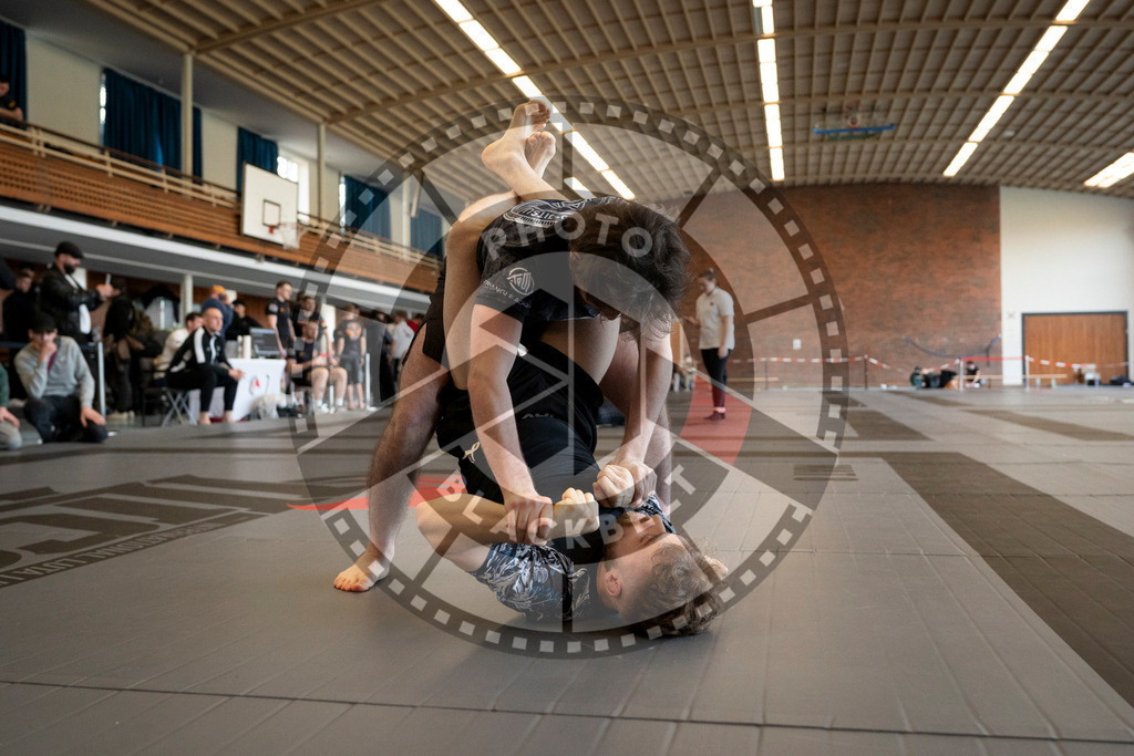 20240309PBB7402 | Fighters compete during the International Luta Livre (ILLCS) Spring Championship in Hannover, Germany, on March 9, 2024.