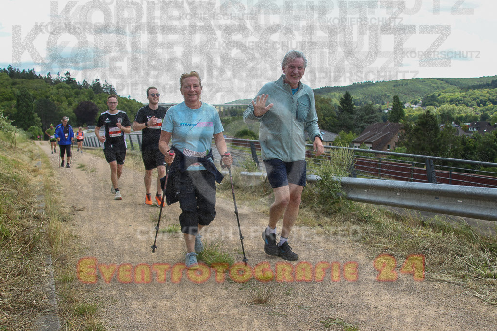 240615_1318_EV4_6757 | Sportfotografie im Rhein-Sieg Kreis, Köln, Bonn, NRW, Rheinland Pfalz, Hessen, etc. Unser Tätigkeitsfeld umfasst den Laufsport vom Volkslauf über den Marathon, Duathlon, Triathon bis zum Ultralauf wie Kölnpfad Ultra oder Schindertrail.