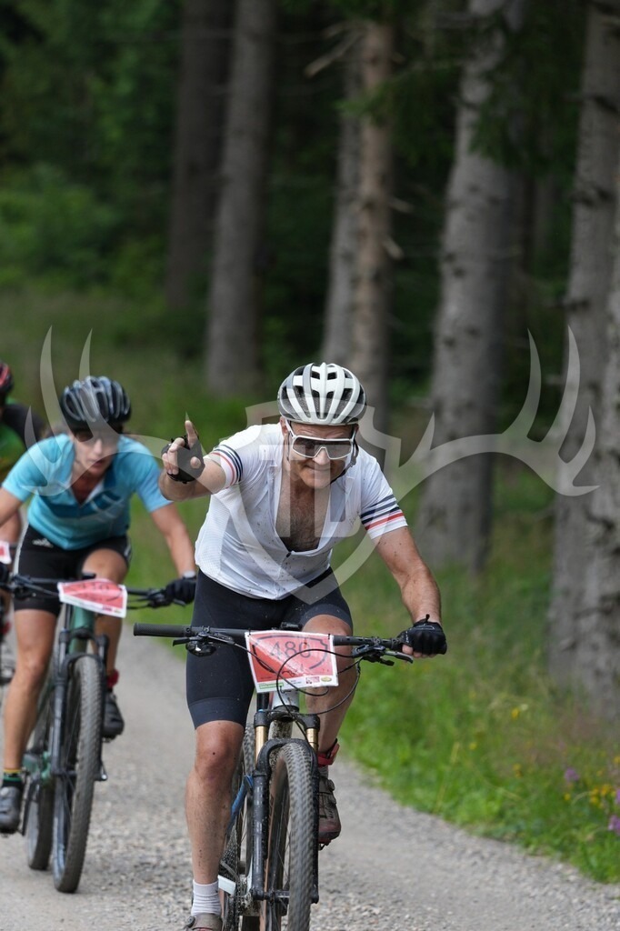 Image00293 | Fotogalerie der Treibjagd im Dunkelwald - Dein MTB Etappenrennen im Erzgebirge - Realisiert mit Pictrs.com