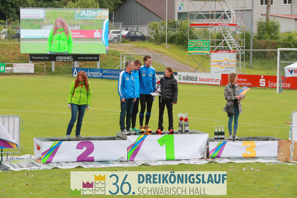 Siegerehrung Optima Sport Park | 3königslauf 2022 Siegerehrung - Realisiert mit Pictrs.com
