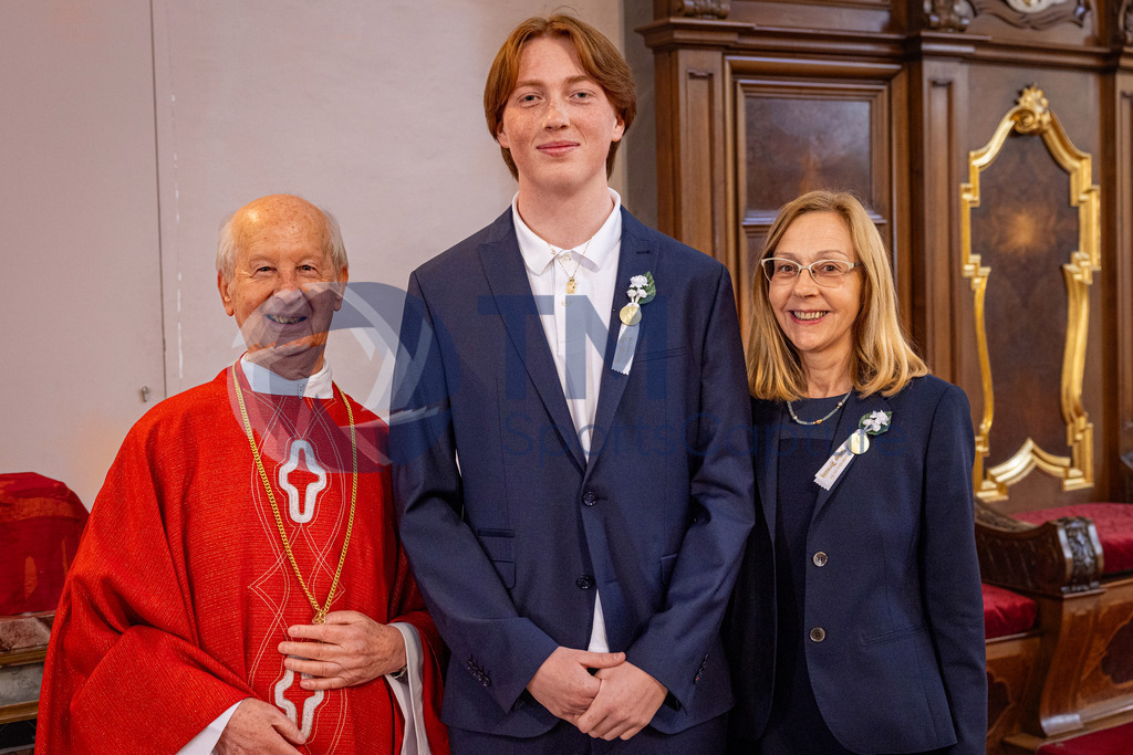 RR5M8110 | Firmung Klagenfurt-Dom 19.05.2024 8 Uhr