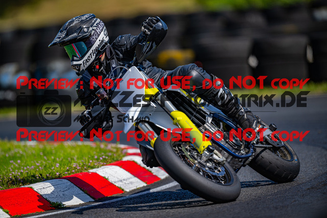 MaZZes_FotoMatrix_240430_6007705_1120 | Fotograf Mathias Schmid
Sportfotograf,
Eventfotograf,
Hochzeitsfotograf,
Portraitfotograf