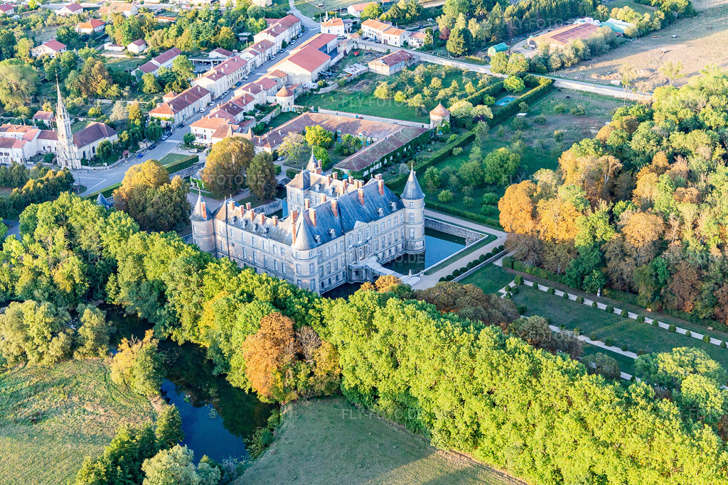 Luftbild: Chateau de Haroué in Haroué im Bundesland Meurthe-et-Moselle in Frankreich. Foto: IMG_117932.jpg vom 14.09.2019 durch Werner Riehm/FLY-FOTO.de