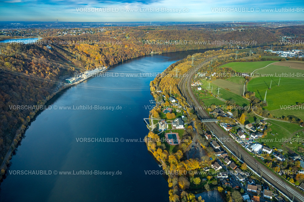 Hagen251102882 | Luftbild, Salitos Beach Hengsteysee Beach Club am Hengsteysee, Strandhaus und Freibad Südufer, Ardeygebirge und Herbstwald mit RWE Koepchenwerk, Boele, Hagen, Ruhrgebiet, Nordrhein-Westfalen, Deutschland