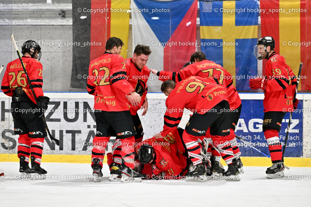 Lendhafen Seelöwen vs. Spartans Althofen | #22 Trampitsch Jürgen Spartans Althofen, #77 Schumnig Stefan Spartans Althofen, #89 Pirmann Markus Spartans Althofen, Jubel Spartans Althofen Mannschaft, #25 Mayrobnig Marco Spartans Althofen, #81 Jakobitsch Silvio Spartans Althofen, #91 Prasser Alexander Spartans Althofen, #70 Schumnig Martin Spartans Althofen, Lendhafen Seelöwen vs. Spartans Althofen, Lendhafen Seelöwen vs. Spartans Althofen am 14.02.2025 in Ferlach (HTC Eishalle Ferlach), Austria, (Photo by Bernd Stefan)