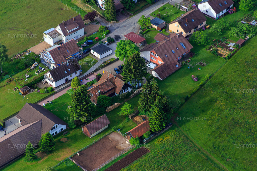 Luftbild: Schwabhausenstr in Dobel im Bundesland Baden-Württemberg in Deutschland. Foto: IMG_079814.jpg vom 31.05.2015 durch Werner Riehm/FLY-FOTO.de