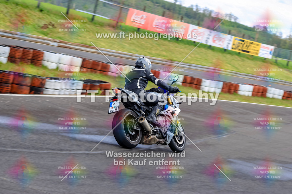 _OTO3583 | Hier findet Ihr Bilder von Touristenfahrten auf der Nürburgring Nordschleife oder von anderen Veranstaltungen die ich besucht habe. Viel Spass beim Durch Schauen 