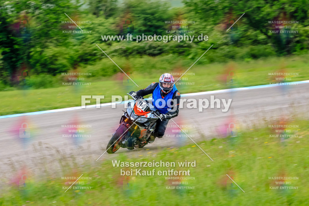 MotoTeam-3243 | Hier findet Ihr Bilder von Touristenfahrten auf der Nürburgring Nordschleife oder von anderen Veranstaltungen die ich besucht habe. Viel Spass beim Durch Schauen 