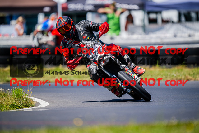 MaZZes_FotoMatrix_220703_2746 | UE40