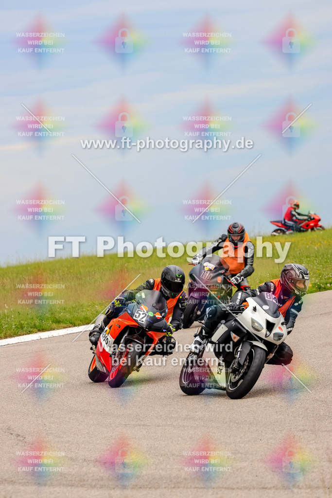 MotoTeam-2181 | Hier findet Ihr Bilder von Touristenfahrten auf der Nürburgring Nordschleife oder von anderen Veranstaltungen die ich besucht habe. Viel Spass beim Durch Schauen 