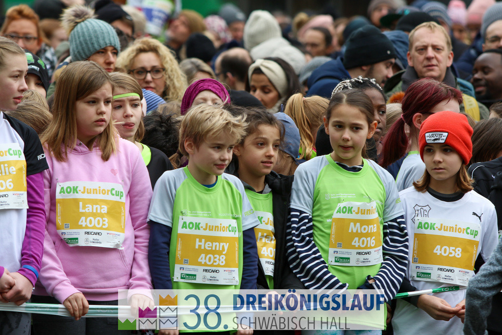 400m AOK Junior Cup | 3 Koenigslauf 2024 400m AOK Junior Cup - Realisiert mit Pictrs.com