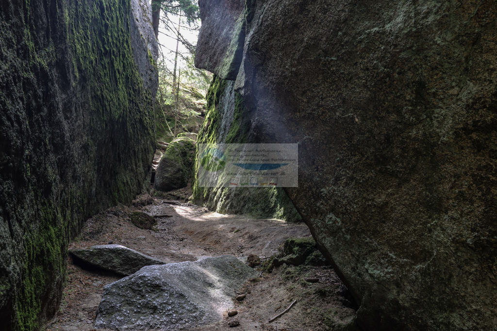 Felsenlabyrinth Luisenburg Frühling | Impressionen rund um Hochfranken - Frankenwald - Fichtelgebirge - Realisiert mit Pictrs.com
