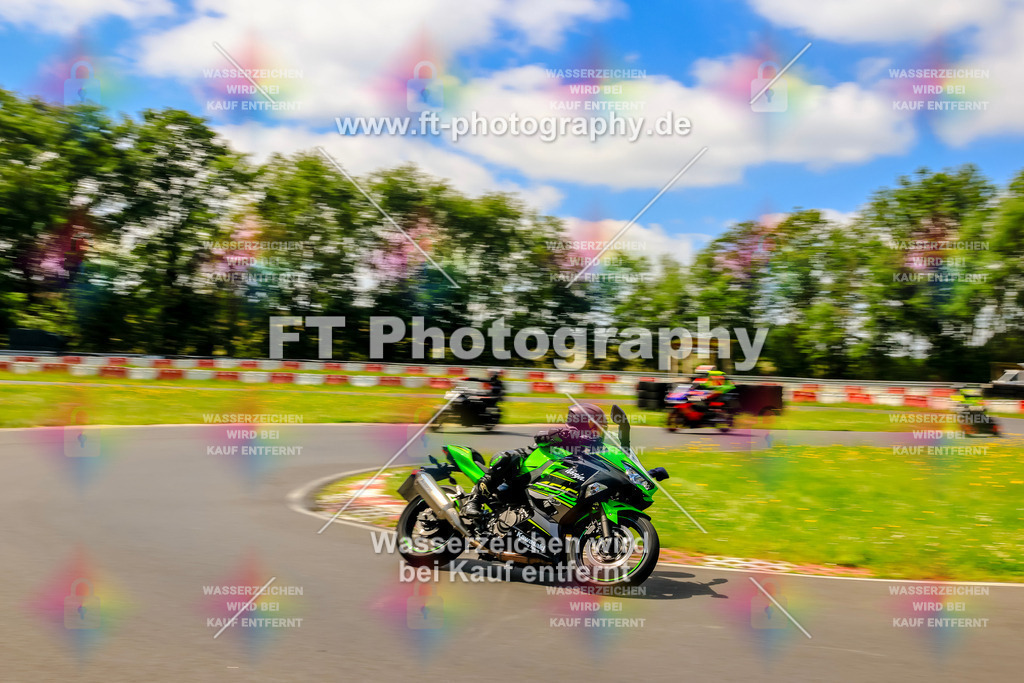 VBK-8132 | Hier findet Ihr Bilder von Touristenfahrten auf der Nürburgring Nordschleife oder von anderen Veranstaltungen die ich besucht habe. Viel Spass beim Durch Schauen 