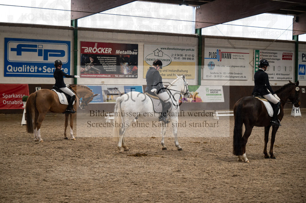 Hallenreittunier Voxtrup 2023 | Entdecke hochwertige Reitturnierfotos von Foto Oger. Professionell, emotional und authentisch – jetzt Lieblingsmomente im Shop bestellen.Deutschlandweite Turnierfotografie. - Realisiert mit Pictrs.com