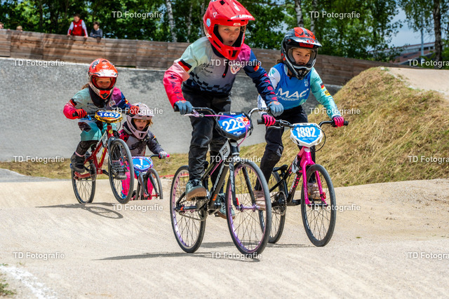BayBMX2026-05358 | Fotogalerie von Thomas Dettweiler mit Eventbildern und lizenzfreien Fotos. Perfekt als Wandbild, für Büro, Website oder private Nutzung. - Realisiert mit Pictrs.com