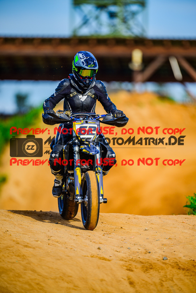 MaZZes_FotoMatrix_240511_6007705_8749 | S4