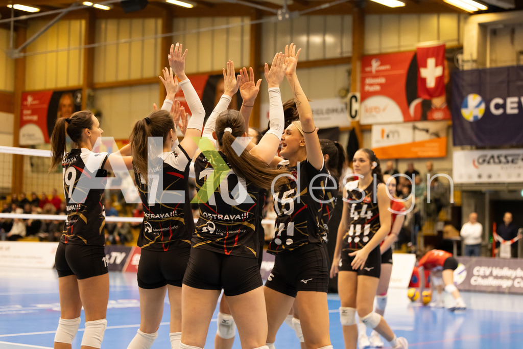 Volleyball I Frauen I Saison 2025-2026 I CEV Volleyball Challenge Cup 2026 | Women I 16th Finals I VC Kanti Schaffhausen - TJ Ostrava I 03.12.2025 | Hochwertige Sportfotos kaufen & lizenzieren für Medien, Vereine, Agenturen & Sportler:innen. Entdecke professionelle Sportfotografie im Bildshop von Alexander Franzen. - Realisiert mit Pictrs.com