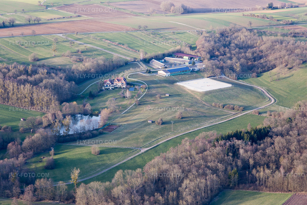 Aerial view: Am Froeschenberg, Haras Lerchenberg in Gundershoffen in the state Bas-Rhin, France.Photo: IMG_104963.jpg taken on 03/21/2018 by Werner Riehm/FLY-FOTO.comResolution of the original: 5472 x 3648 px