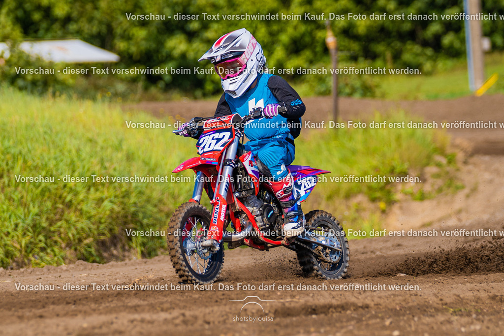 09_20_LM_Schenkenhorst-9561 | Sportfotografin aus Berlin-Brandenburg mit Fokus auf Motocross. Ich halte deine sportliche Leistung und echte Emotionen auf und neben der Strecke professionell fest. Entdecke die Fotos von deinem Rennen und bestelle sie direkt hier im Shop.